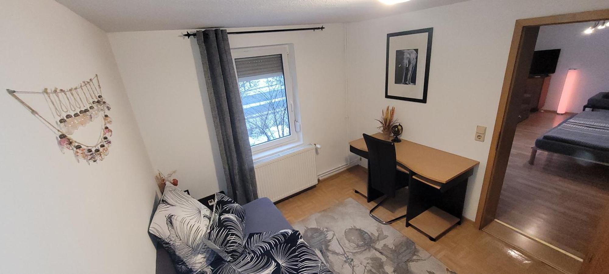 Suhl - Ihre Erholsame Arbeiterwohnung In Zentrumnaehe Exterior foto